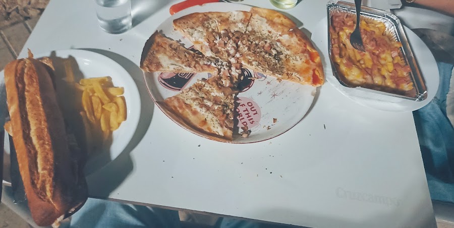 Pizzeria Revolucion