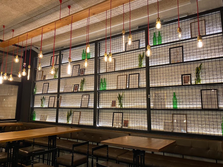 MAKANA FOODS - TOMARES: Sushi & Poké House